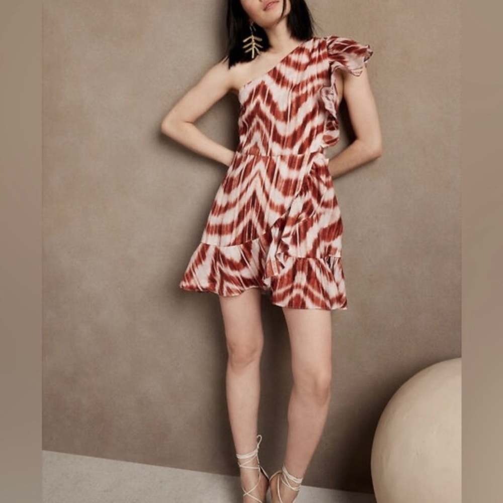 One Shoulder Linen Ruffle Dress - Picture 4 of 9